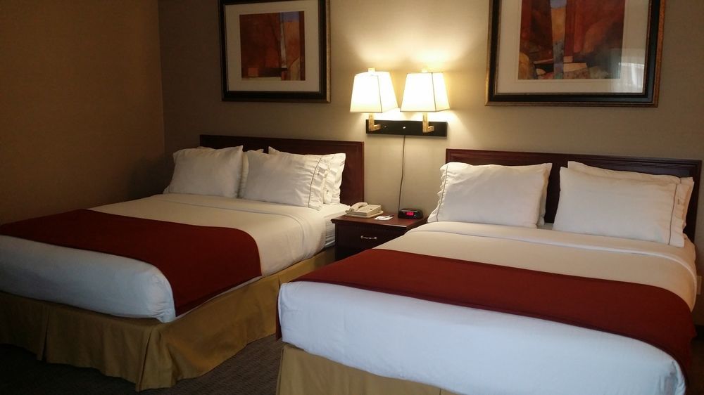 Holiday Inn Express Red Deer By Ihg Luaran gambar