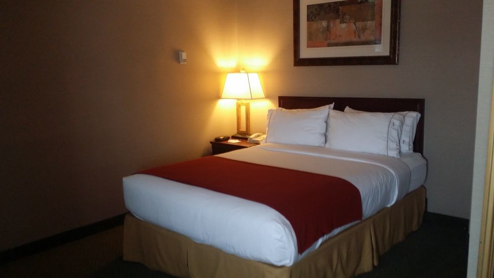 Holiday Inn Express Red Deer By Ihg Luaran gambar