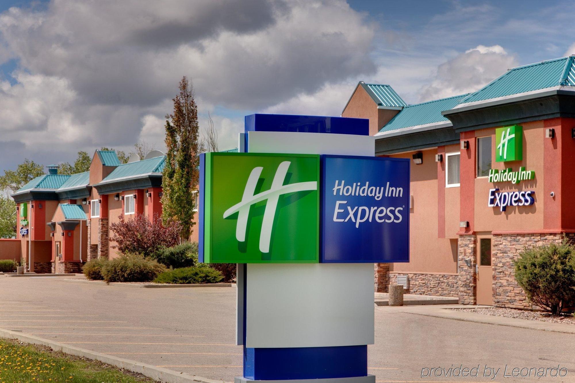 Holiday Inn Express Red Deer By Ihg Luaran gambar