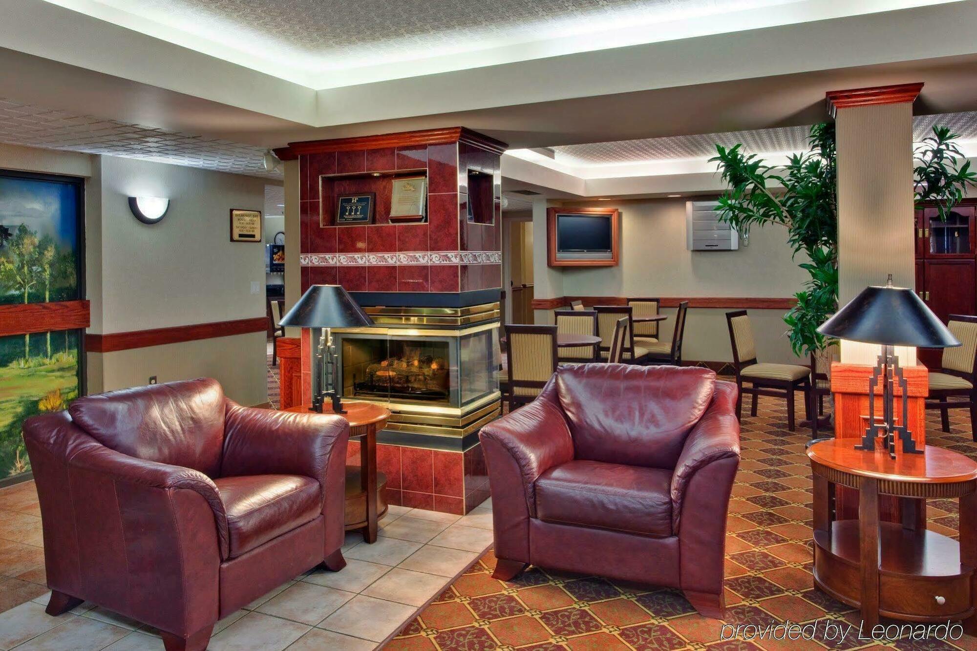 Holiday Inn Express Red Deer By Ihg Luaran gambar