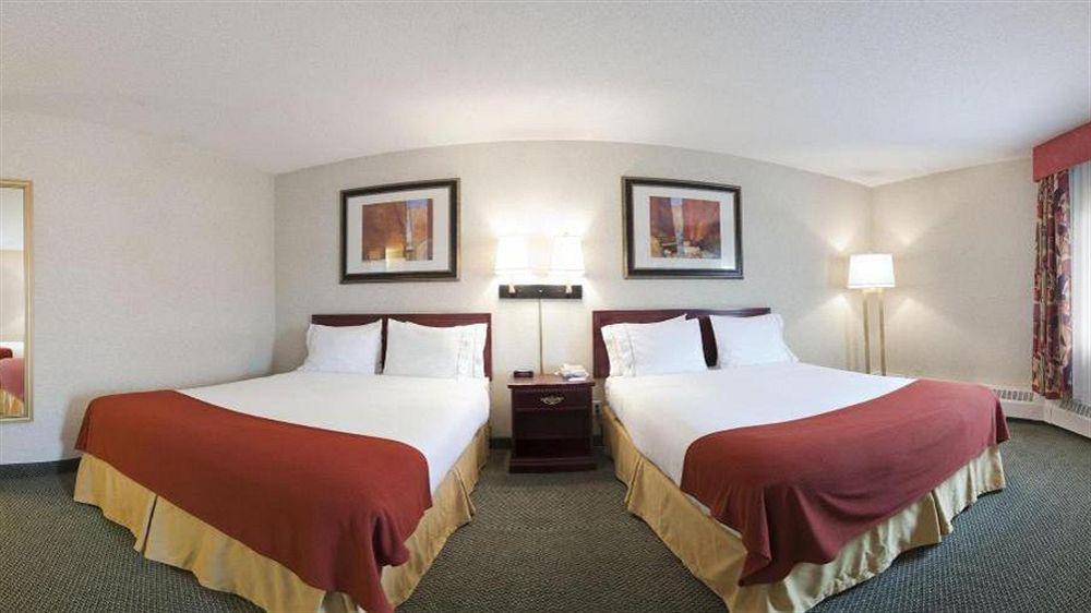 Holiday Inn Express Red Deer By Ihg Luaran gambar