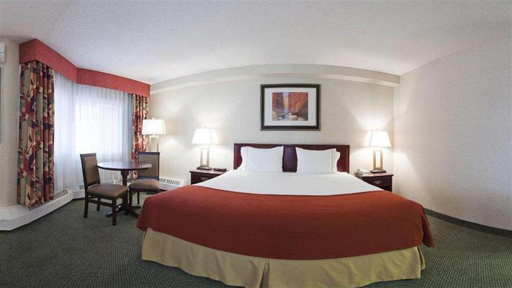 Holiday Inn Express Red Deer By Ihg Luaran gambar